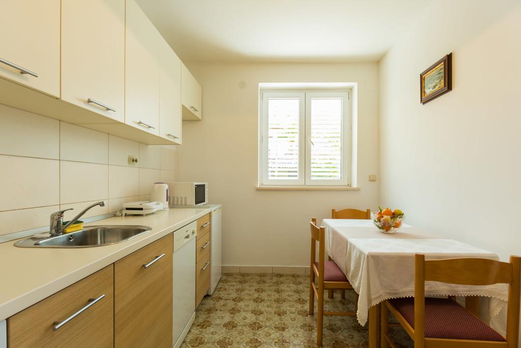 Anika Apartment *